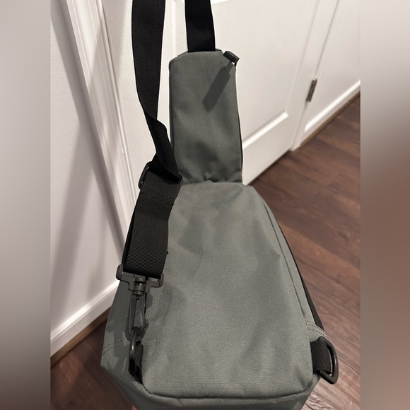 Highland Tactical EXPO Molle Webbing Crossbody Bag Adjustable Sling Bag - Gray - Picture 4 of 12